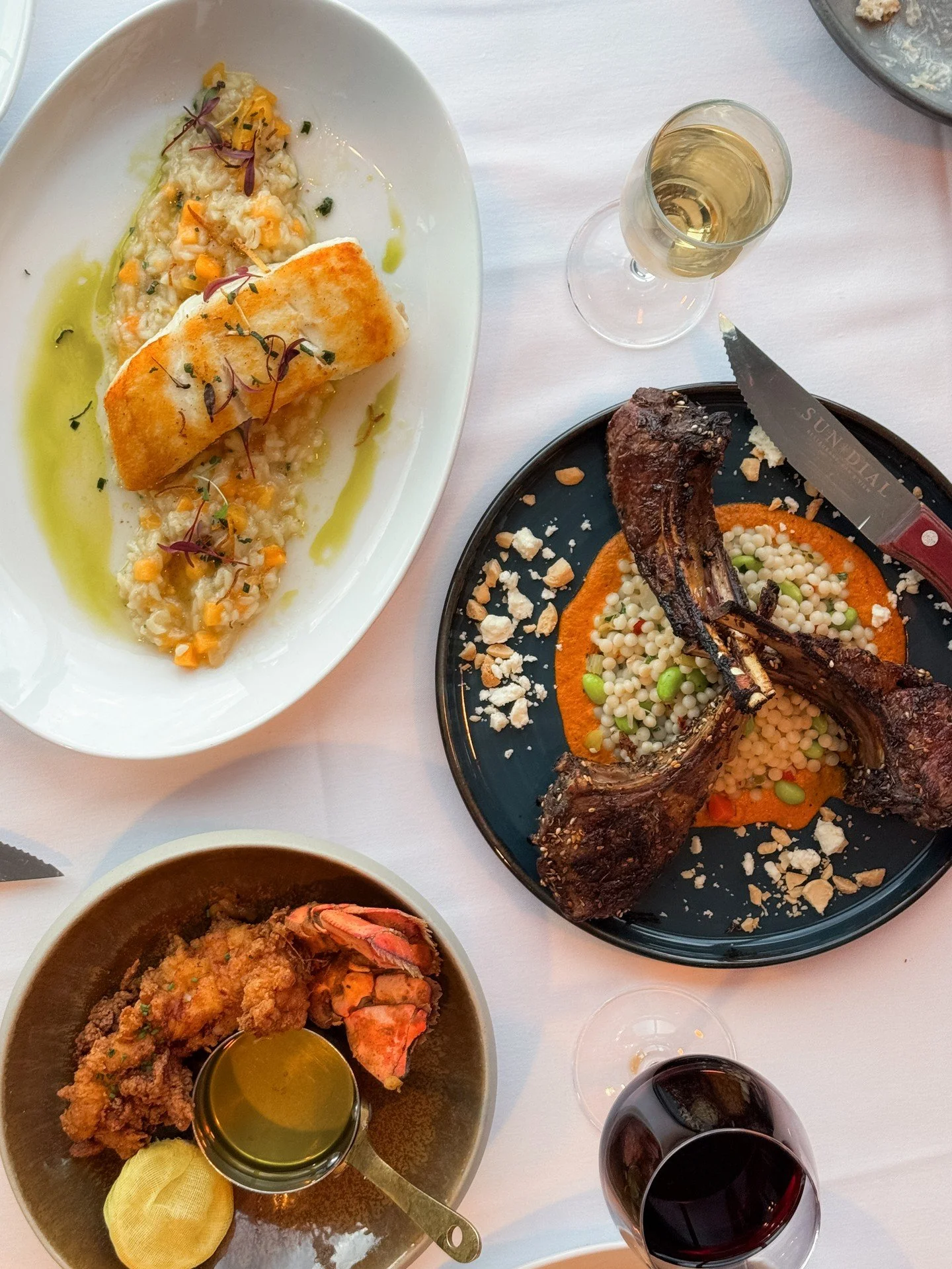 A place where the first impression is stunning and every taste that follows only gets better. 🍷
#SunDialRestaurant #WestinPeachtreePlaza #AtlantaDining #AtlantaRestaurants #AtlantaViews