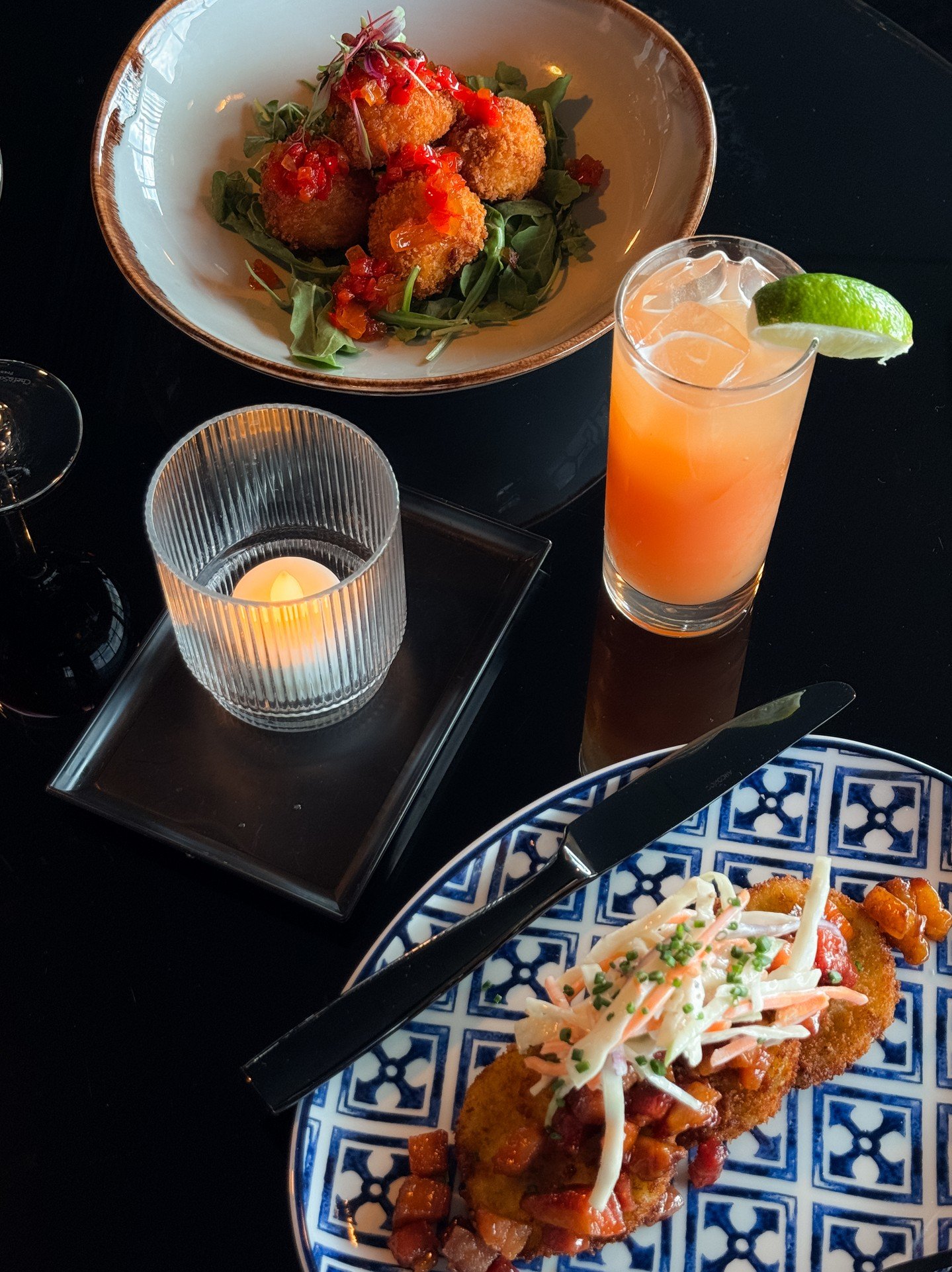 A night in downtown Atlanta, endless skyline views, and $50 to spend at Sun Dial Bar; now that&rsquo;s a package worth booking. 😉

#SunDialBar #WestinPeachtreePlaza #AtlantaDining #AtlantaRestaurants #AtlantaViews