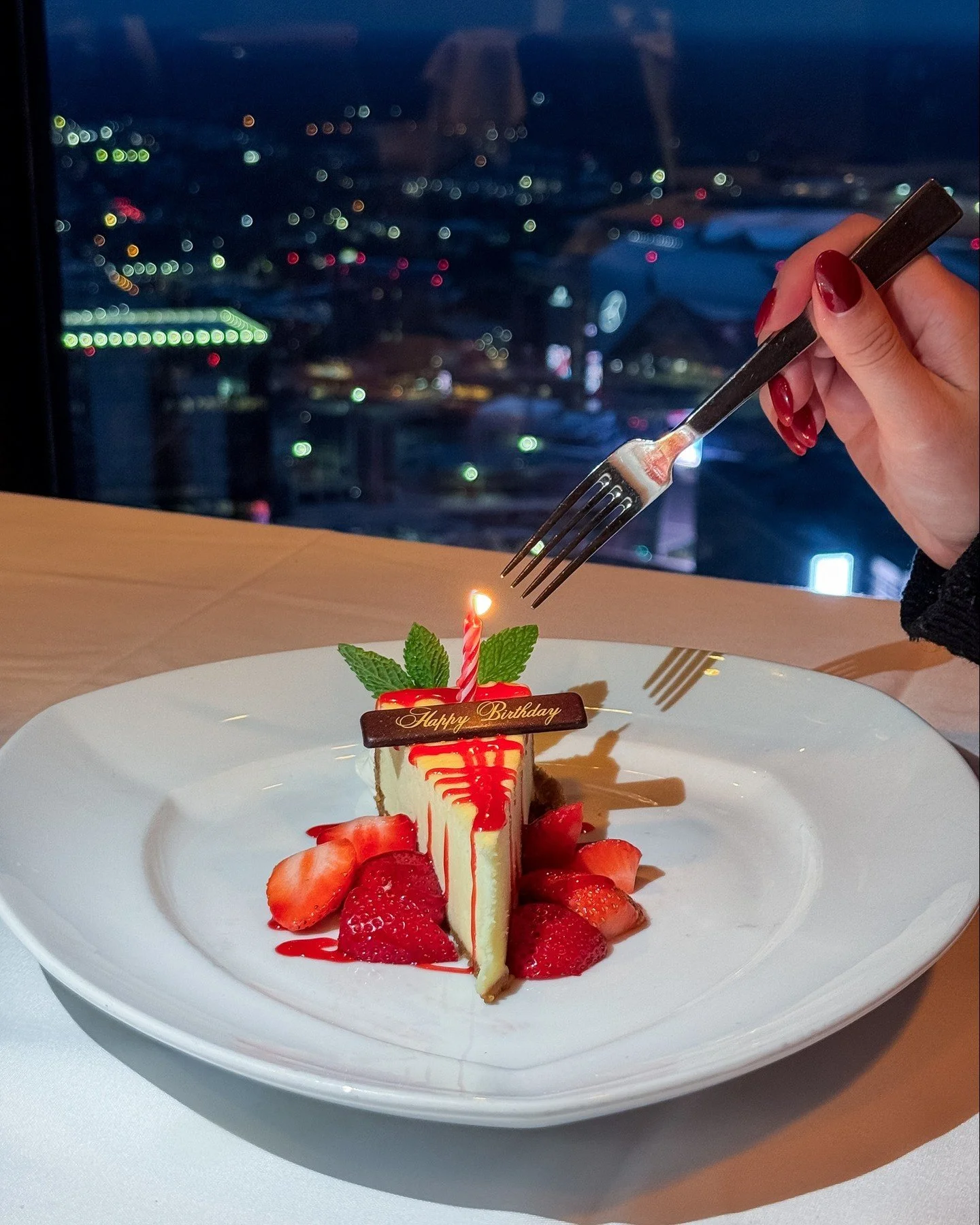 Some celebrations call for more than just a table.

At Sun Dial, the city becomes part of the experience&mdash;slowly unfolding around you as you dine, toast, and take it all in.

#SunDialBar #WestinPeachtreePlaza #AtlantaDining