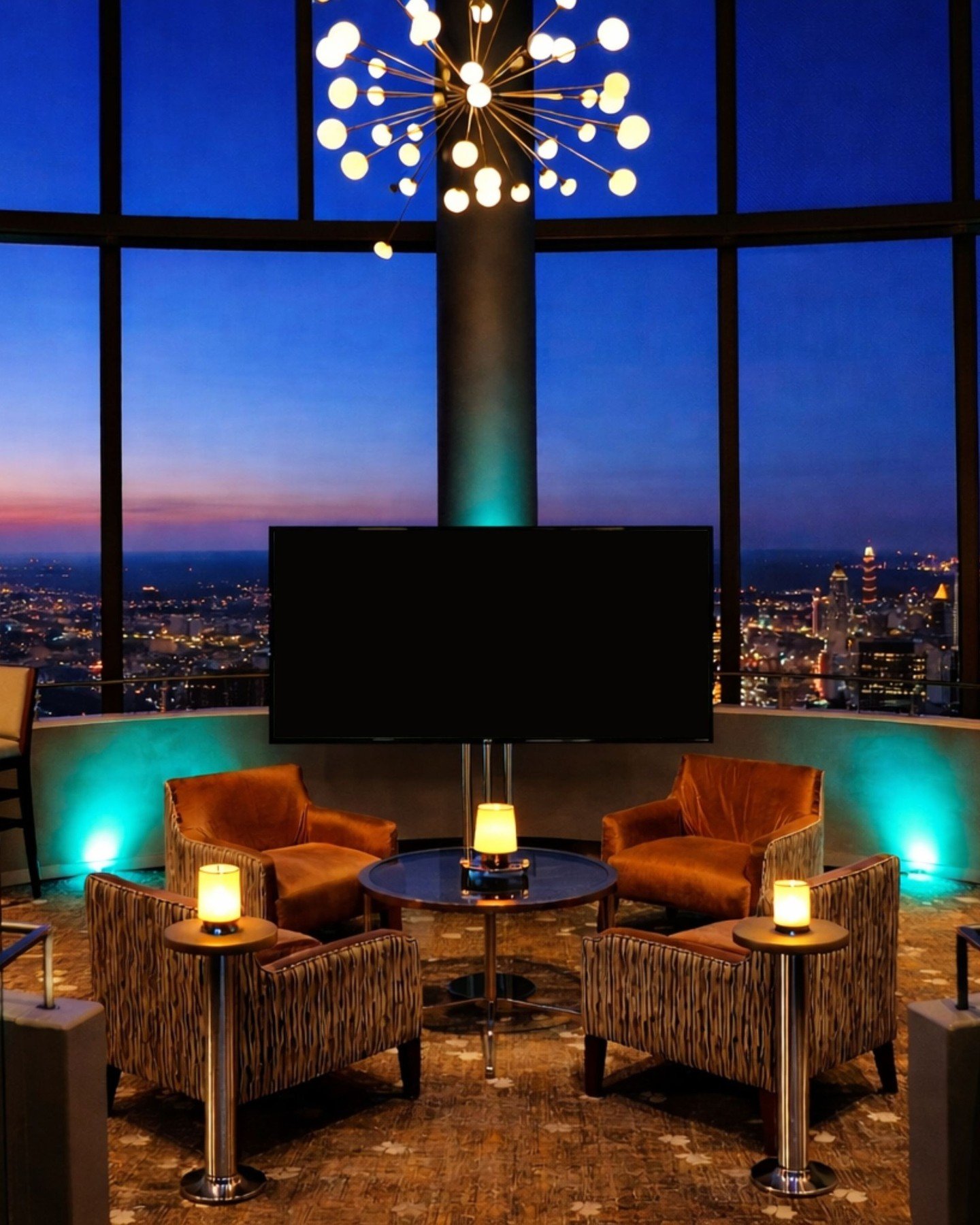 Atlanta, are you ready? ⚽✨

The first USA and Canada matches kick off this Friday, and there's no better place to watch than 72 stories above the city.

Join us at Sun Dial for match-day views, elevated cocktails, and a one-of-a-kind atmosphere as we