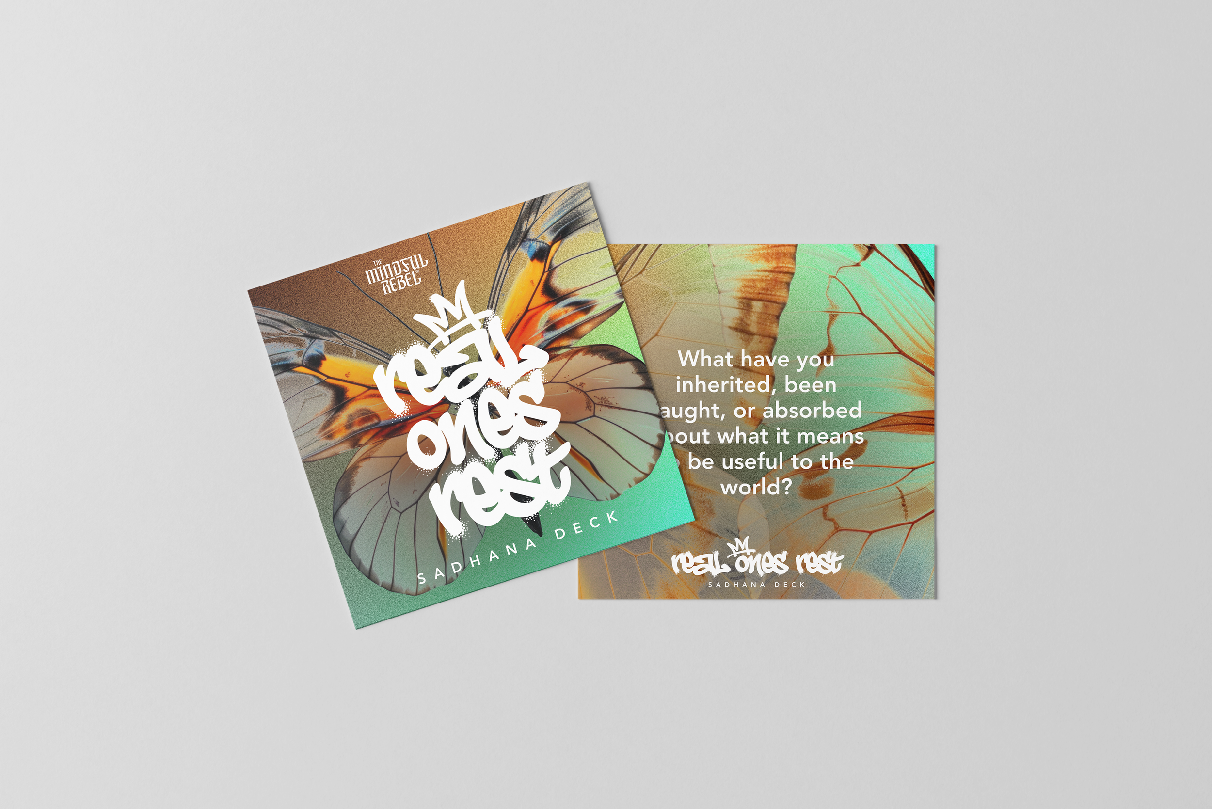 06_Square Business Card Mock-up.png