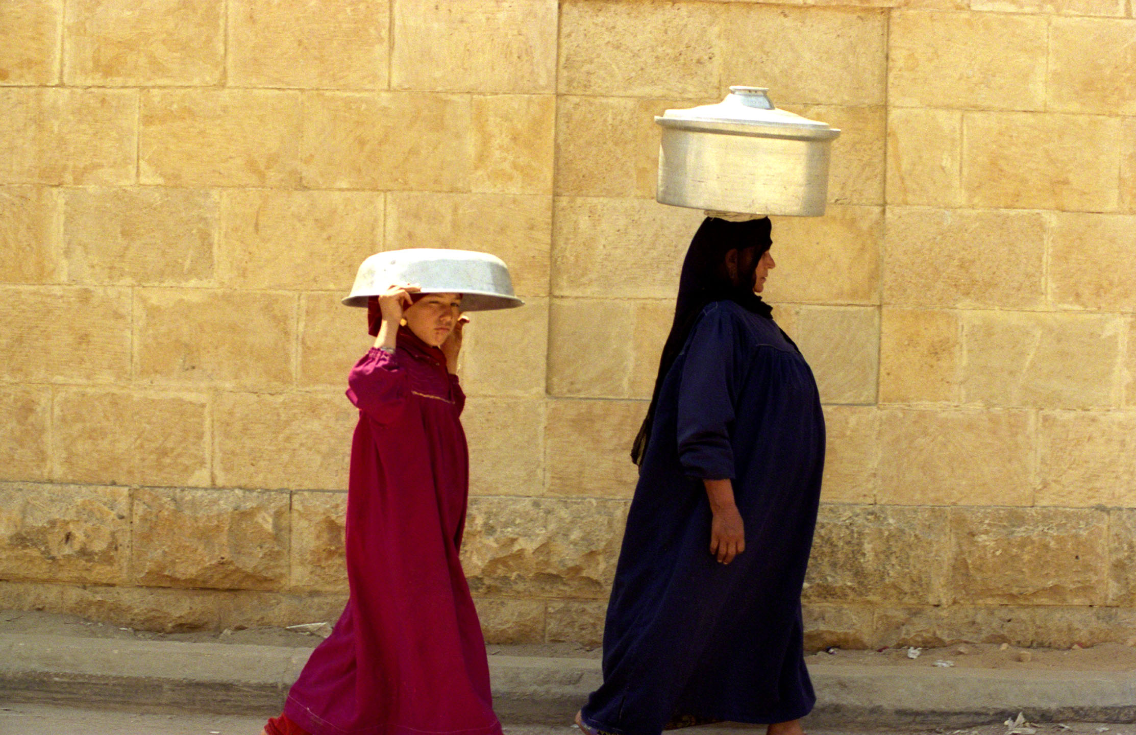 Woman and Child Carrying on their Heads, Cairo, Egypt 2034W copy.jpg