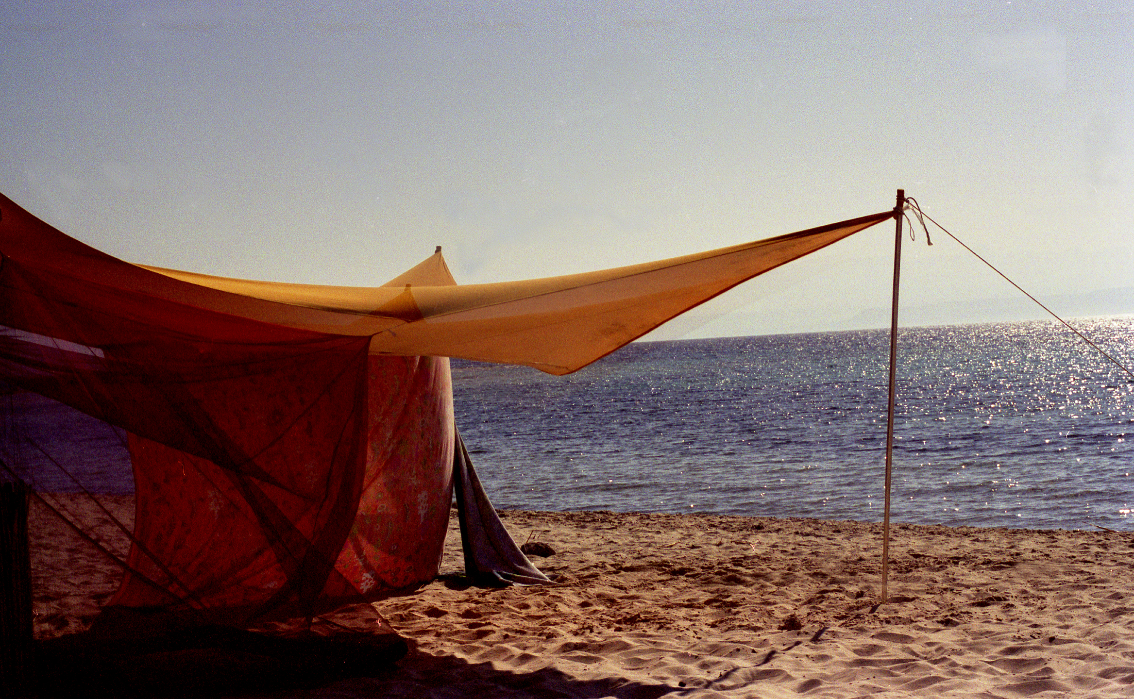 Tent on Shore2, Sinai, Egypt 4029W.jpg