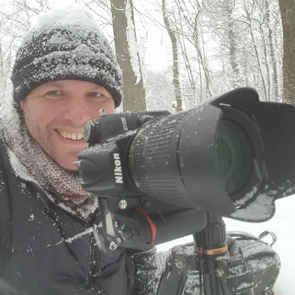 stephen_mills_photographing_in_the_snow.jpg