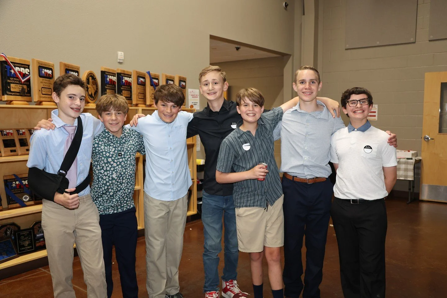 This weekend, our Middle School students danced the night away at their Spring Dance! From limbo competitions to BINGO and a fully stocked candy table and soda bar, it was a night full of fun and great memories. Huge thanks to our Student Leadership 