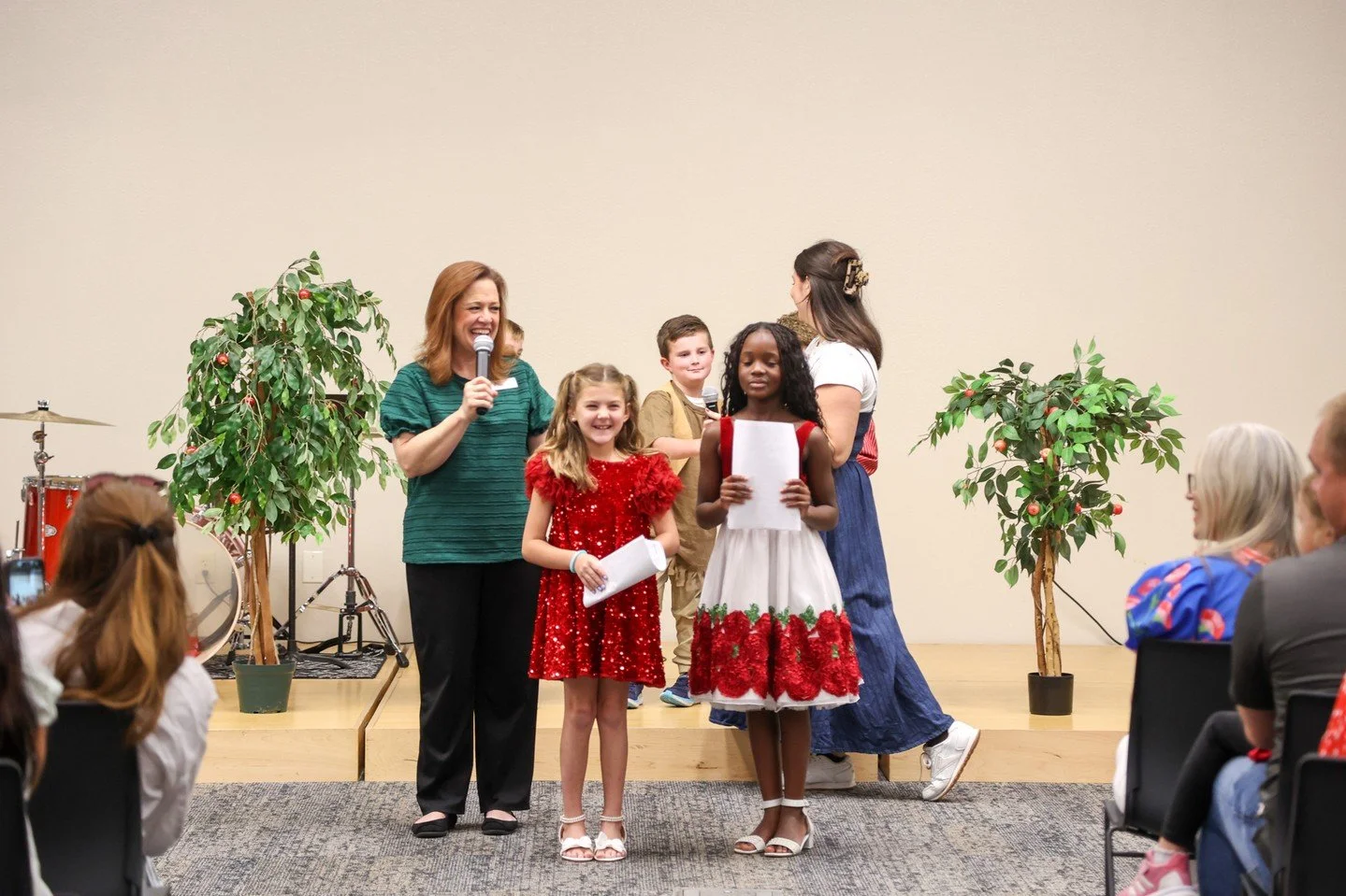 This week was all about apples in 2nd grade!

On Tuesday, our 2nd grade students presented their annual Johnny Appleseed play, which retells the story of John "Johnny Appleseed" Chapman, who was known for both planting apple nurseries and h