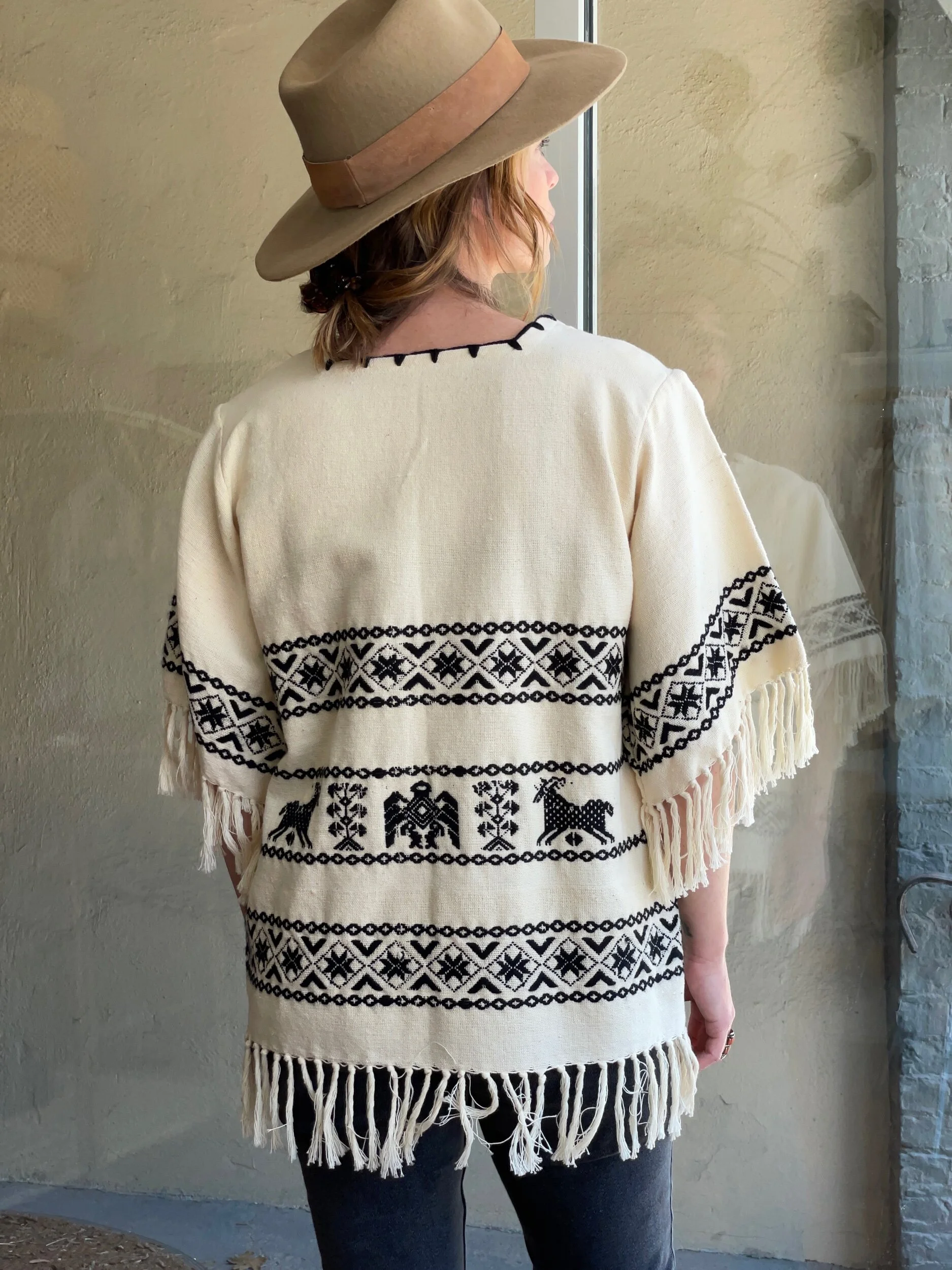 7B893685-5AD9-4529-9E26-92C4865B9A74