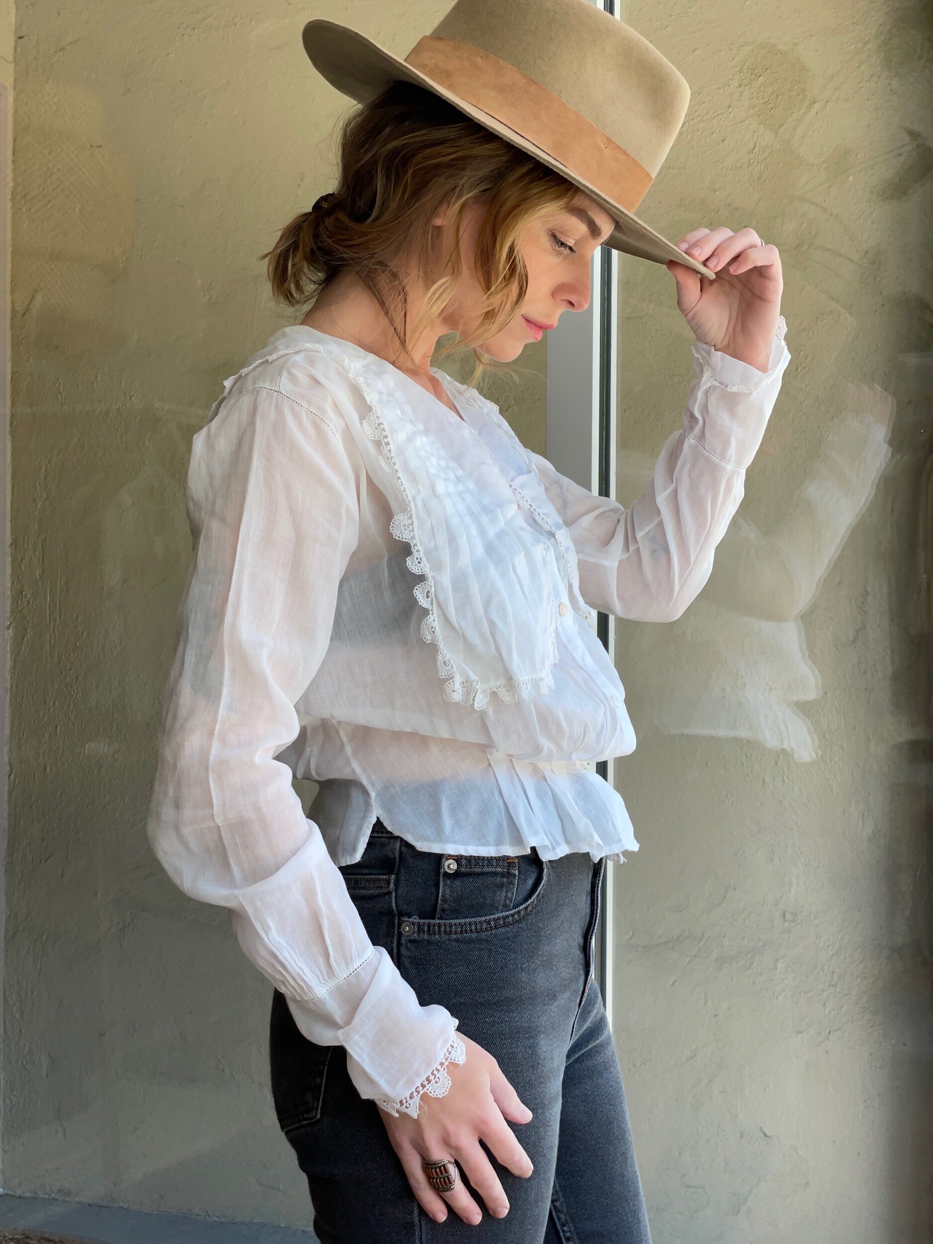 84138233-EE20-4548-B4C8-A3887DAC29E6