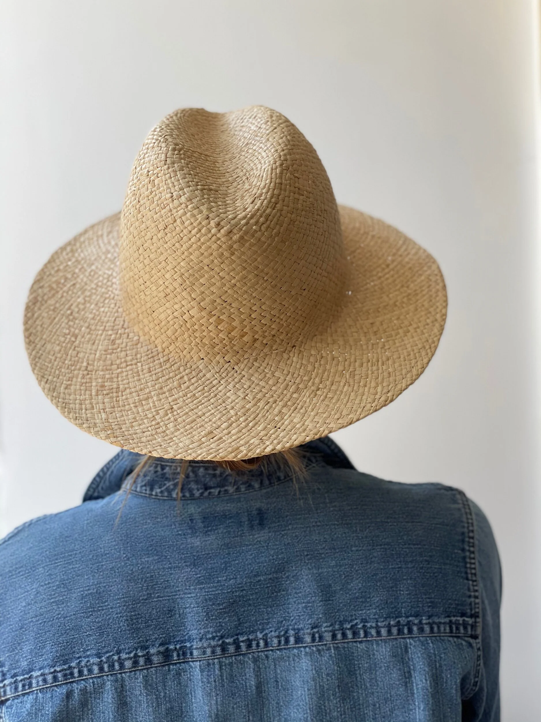 ABFCB5EE-0797-4B87-80D0-86445293E2FD