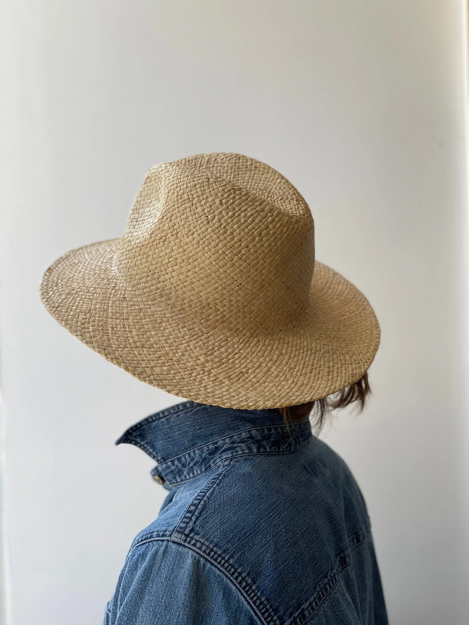 019B7326-9DB3-4ECE-8E8E-2EBCD54BCE71