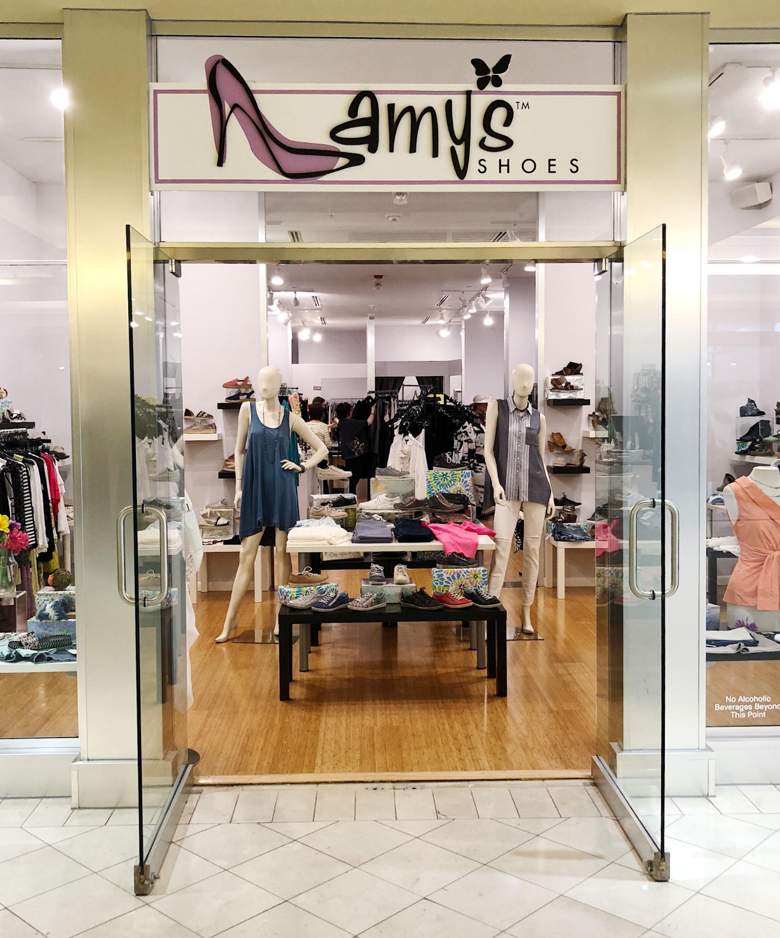 amyshoesfrontstore.jpg