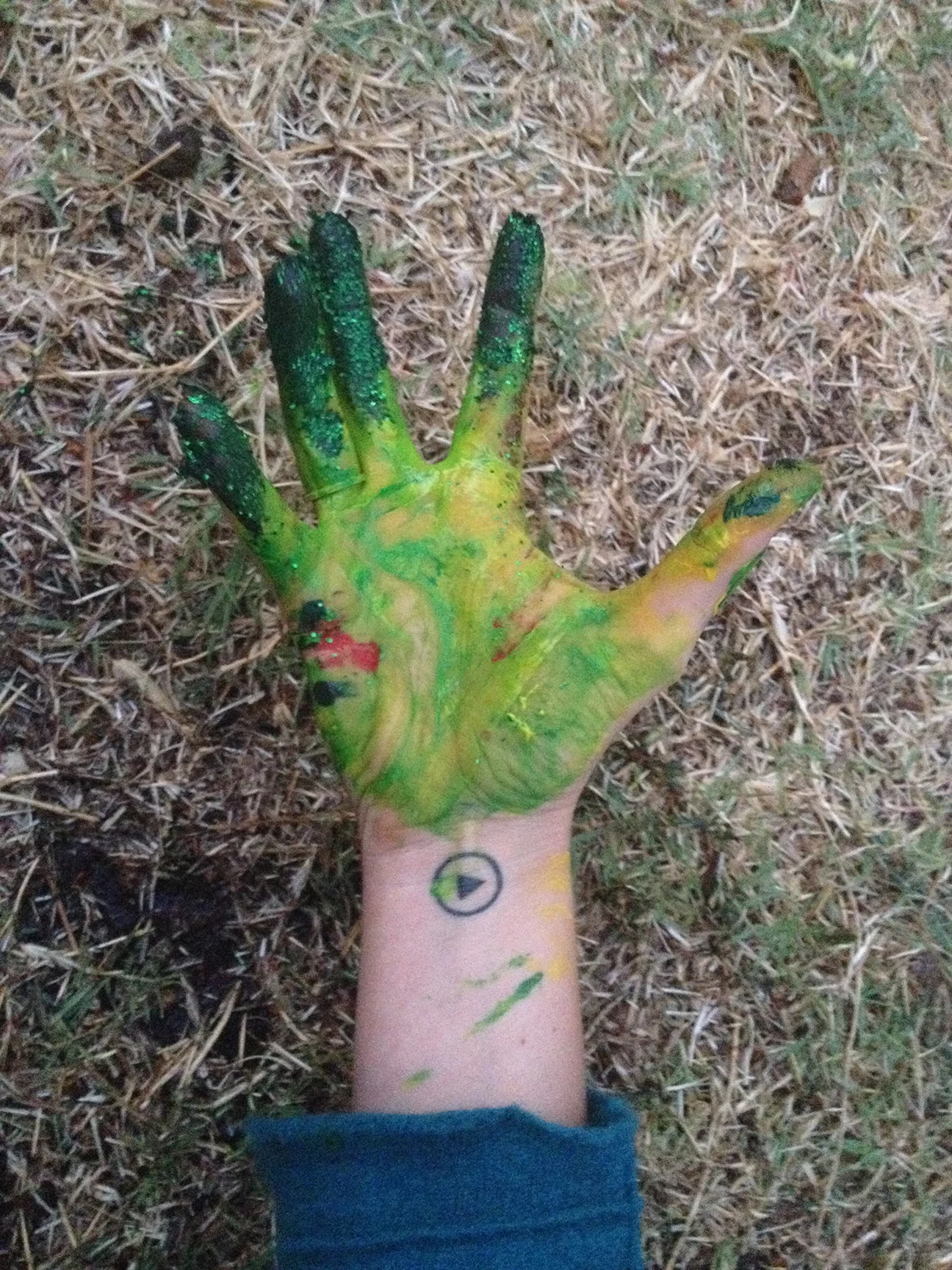 hand_small.jpg
