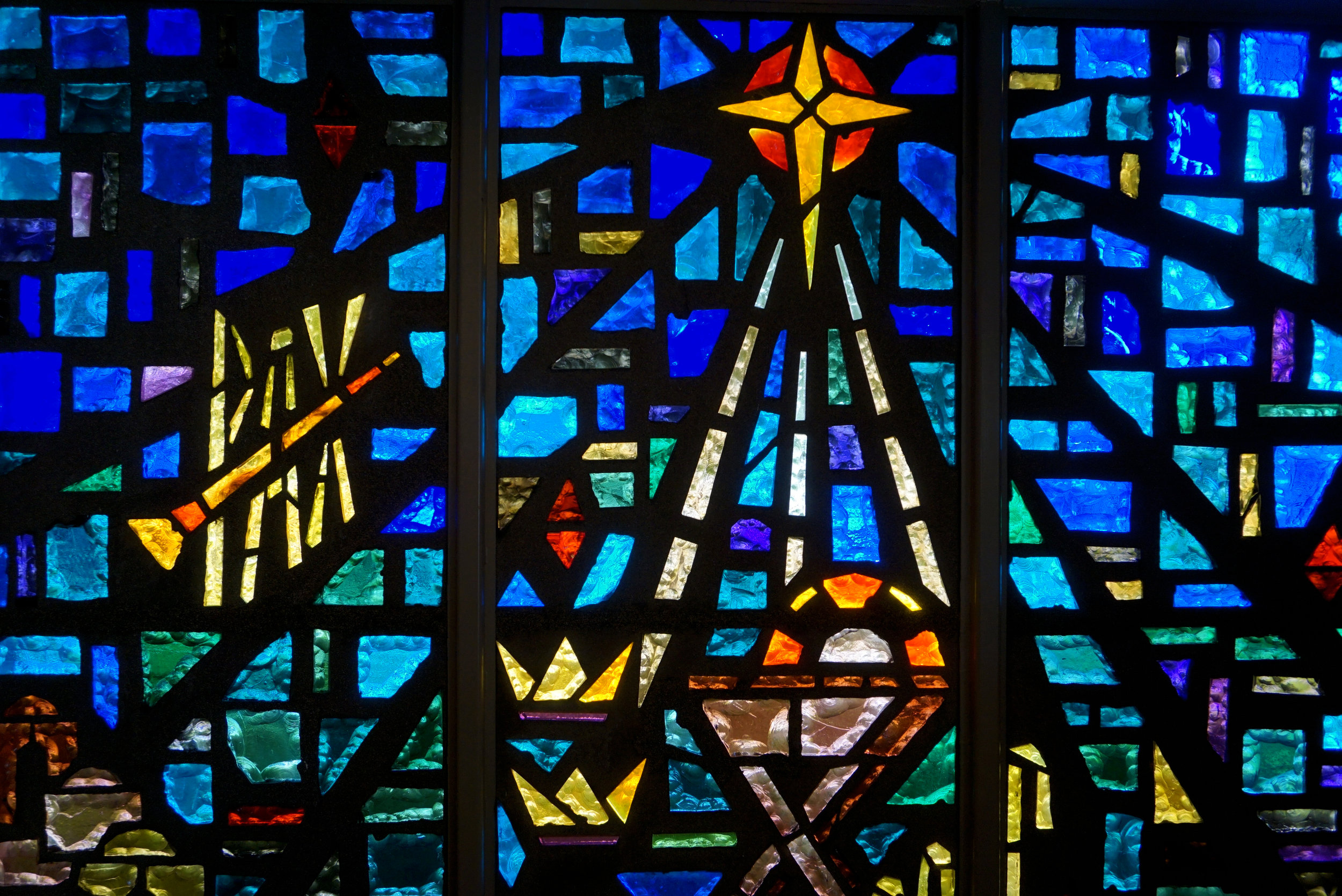 Claremont-Presbyterian-Church-Stained-Glass copy.jpg