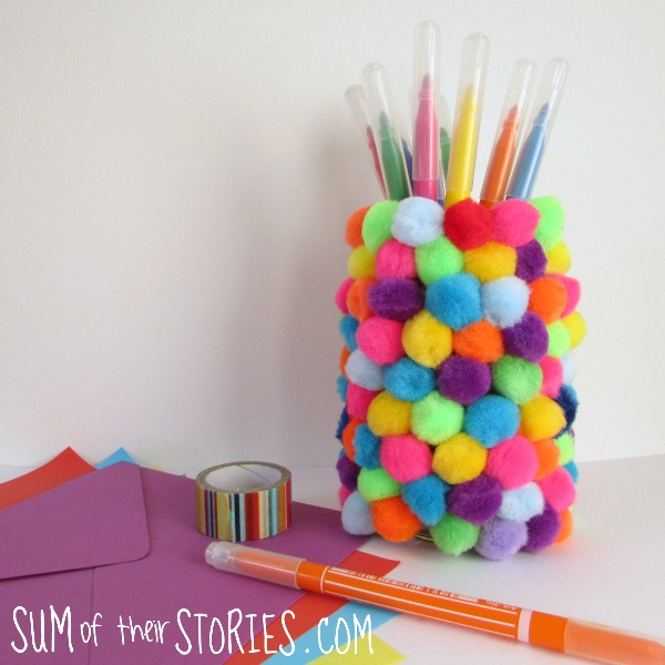 ▷ Mini Yarn Pom Poms Easy DIY -   Pom pom crafts, How to make a pom  pom, Yarn pom pom