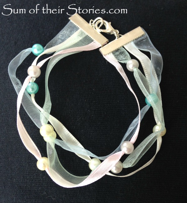 How to make a Ribbon and bead bracelet