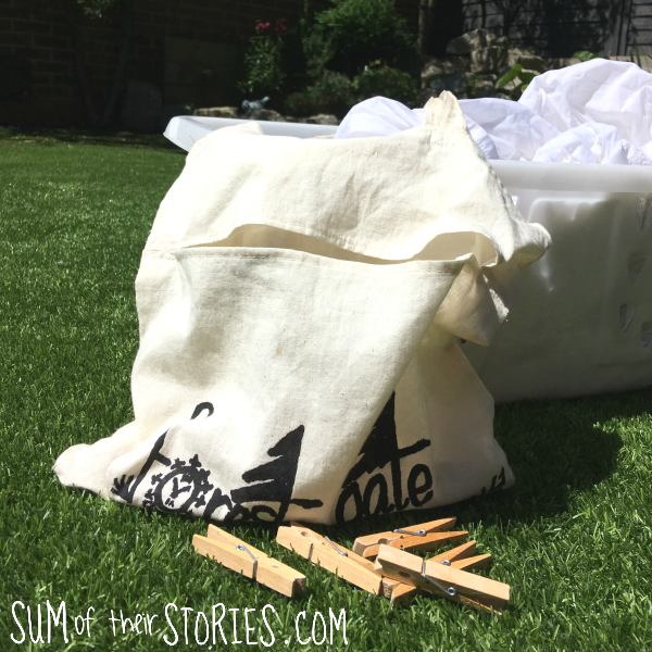 turn a shopping bag into a peg bag in 20 minutes