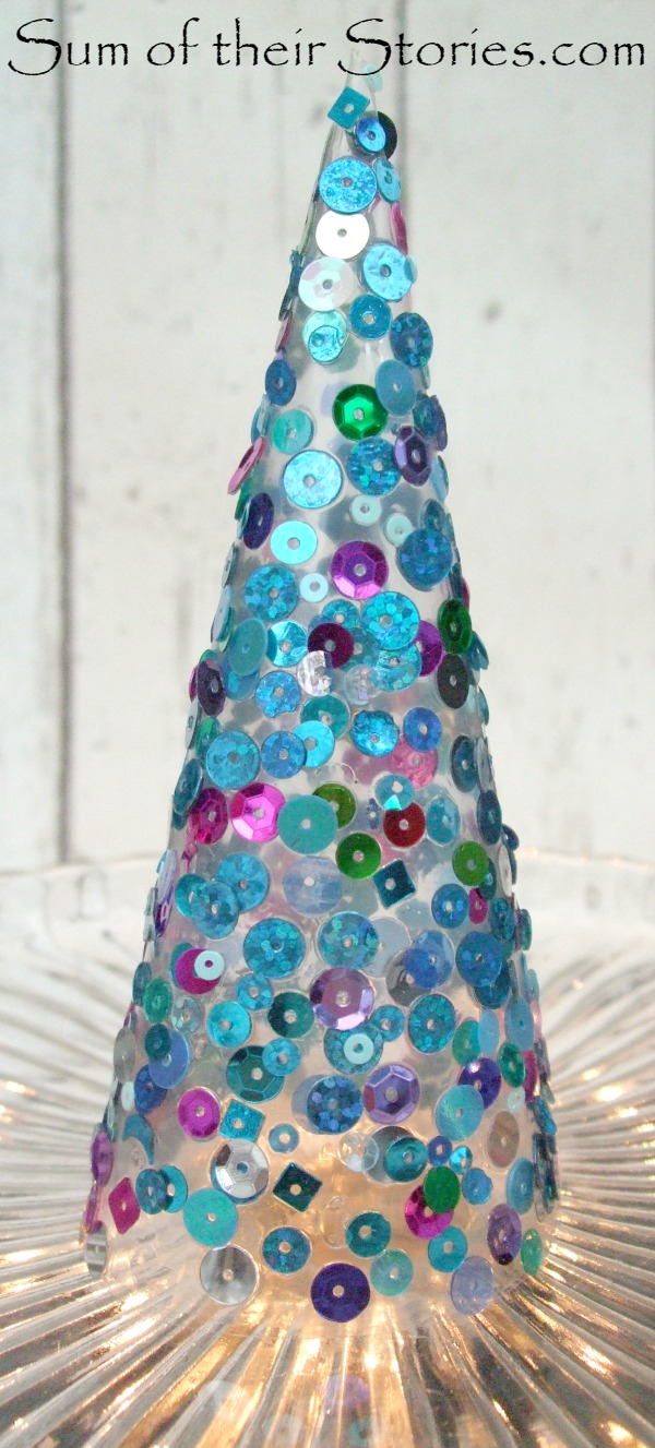 Make your own mini sequined Christmas tree decoration