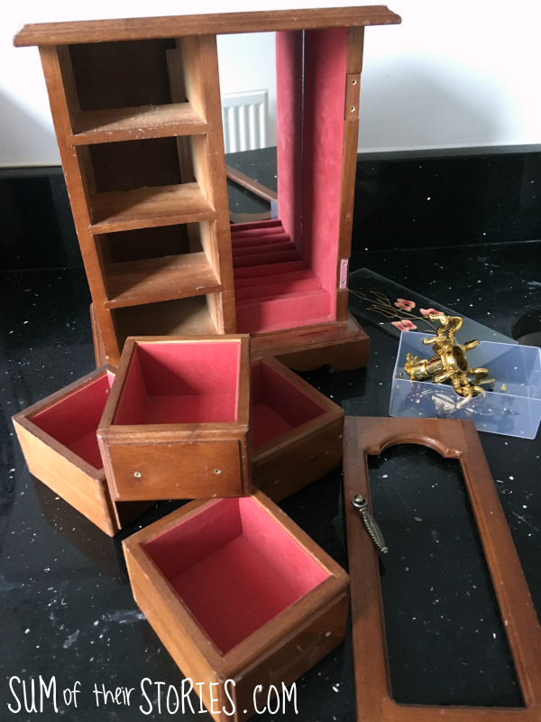 prep jewellery box for painting