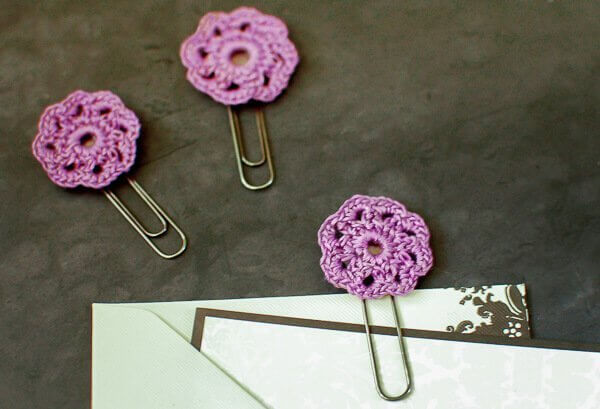 crochet-flower-paper-clips-1-of-2.jpg