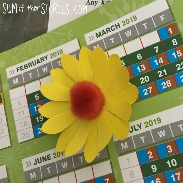 paper sunflower fridge magnet tutorial