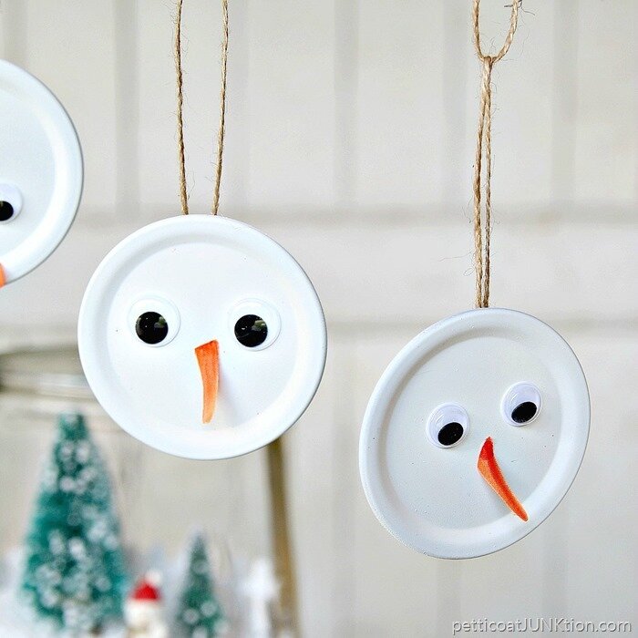 Fun-Snowman-Handmade-Christmas-Ornament-Is-The-Tops-project-by-Petticoat-Junktion-1_thumb.jpg