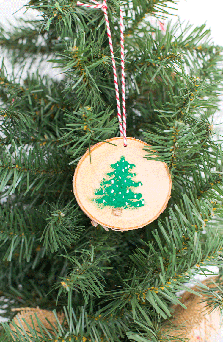 Rustic-Wood-Painted-Christmas-Tree-Ornament.gif