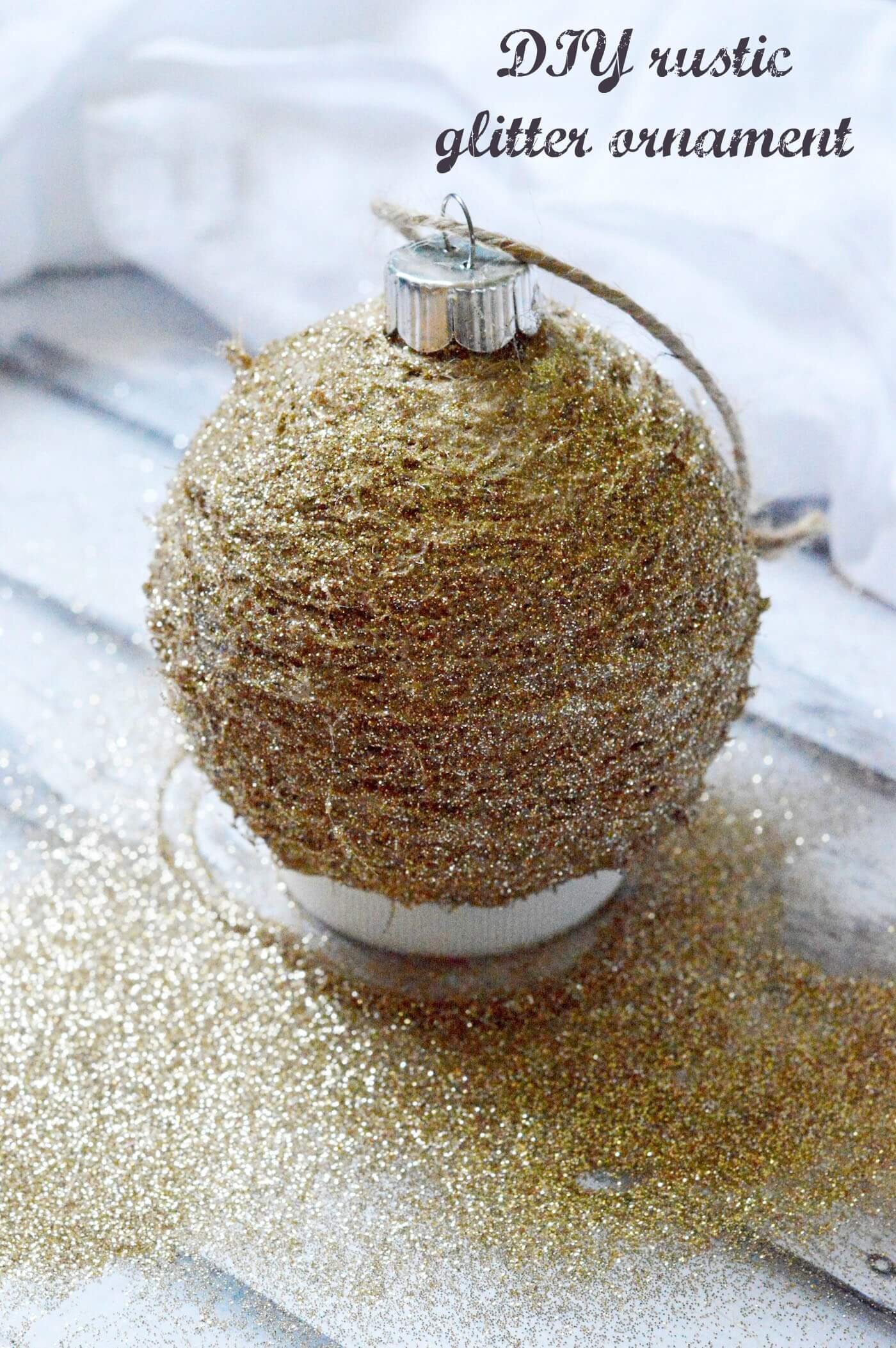 DIY-rustic-glitter-ornament.jpg