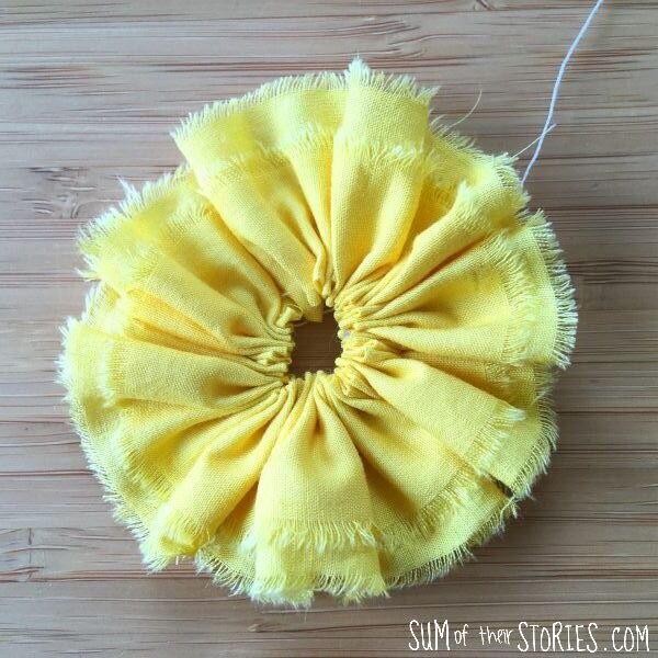 how to make a ruffle flower