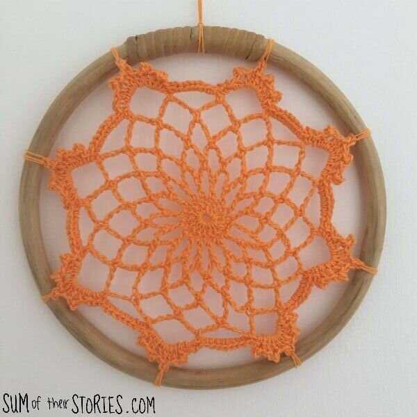 crochet pattern doily wall hanging