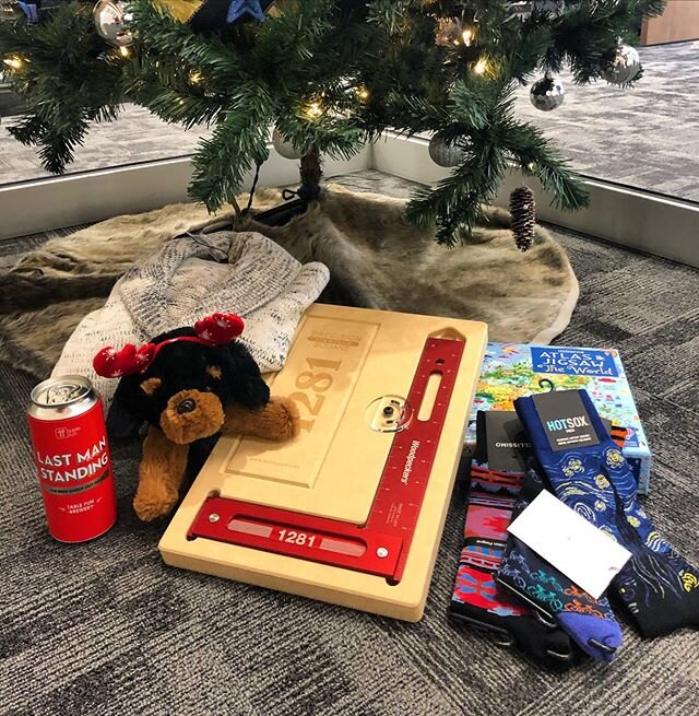 Christmas came early at the @innovativemortgage office. What an amazing team that knows me so well. Merry Christmas everyone! 
#woodworking #gifts #woodpeckertools #puppy