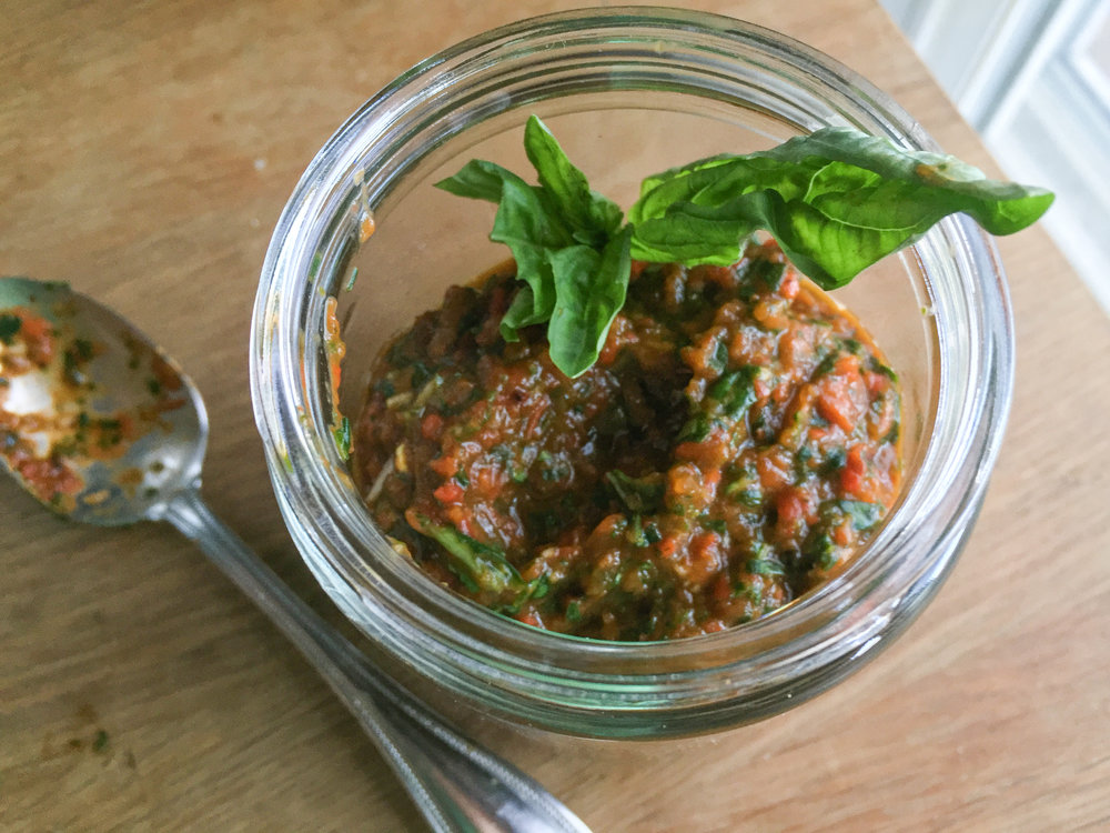 RoastedRedPepperSpinachGarlicSauce.jpg