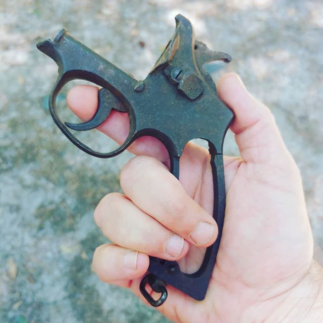 pied midden: issue no.4 : telephic red : thomas little