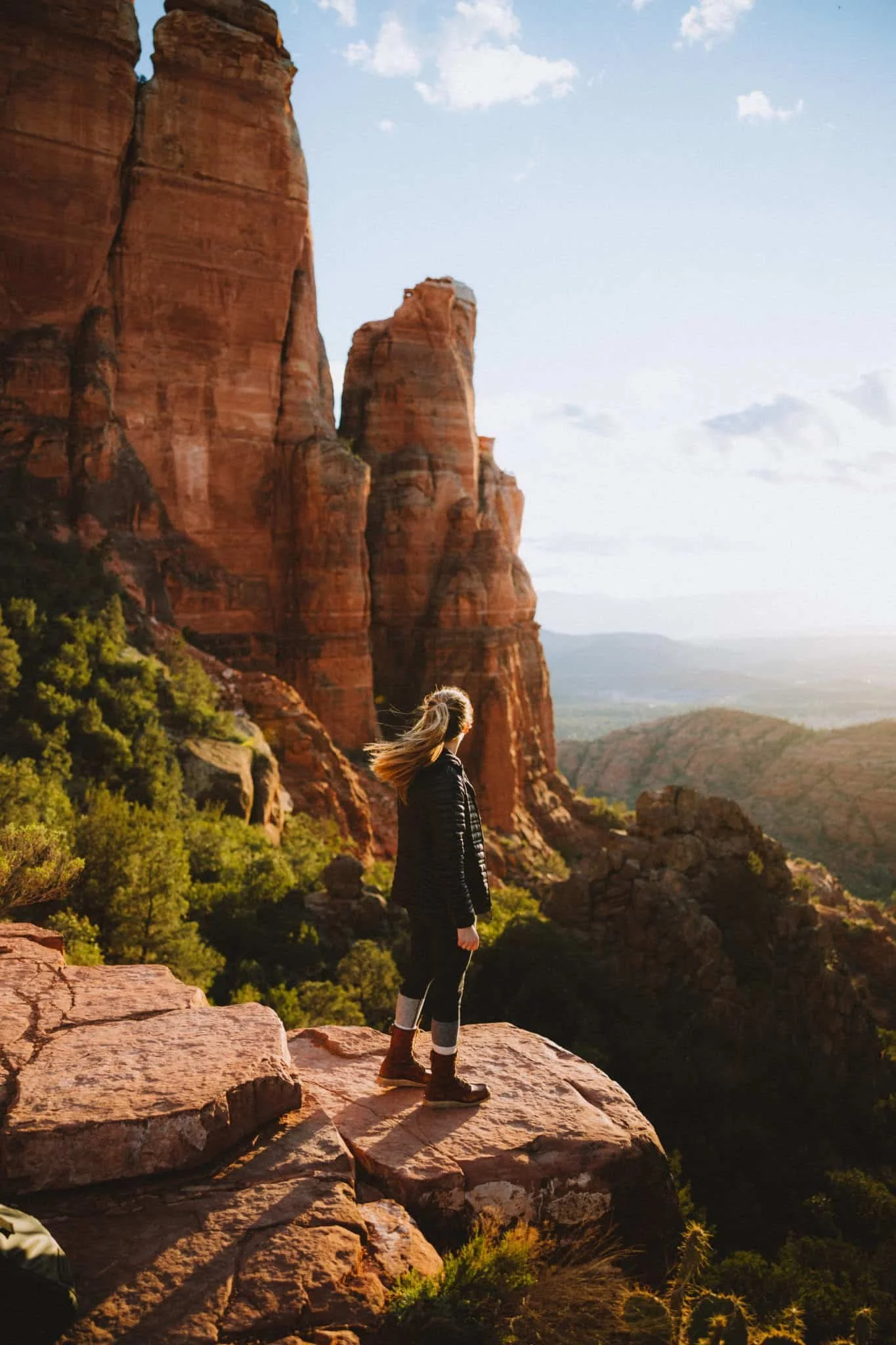 Cathedral-Rock-sunset-hike-sedona-arizona-the-mandagies-52.jpg