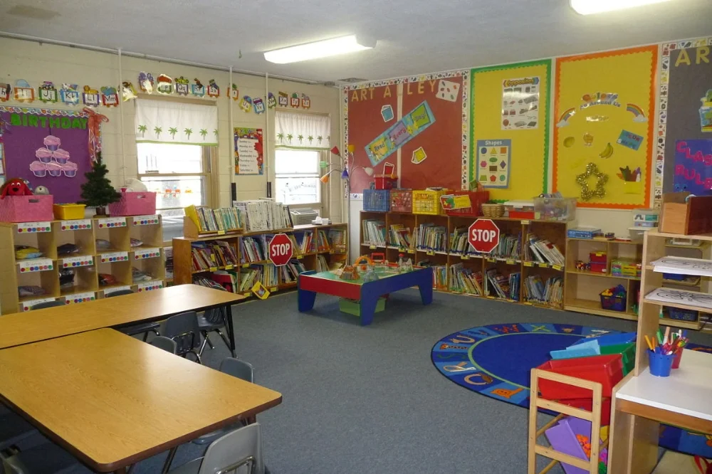 preschool-book-nook.jpg
