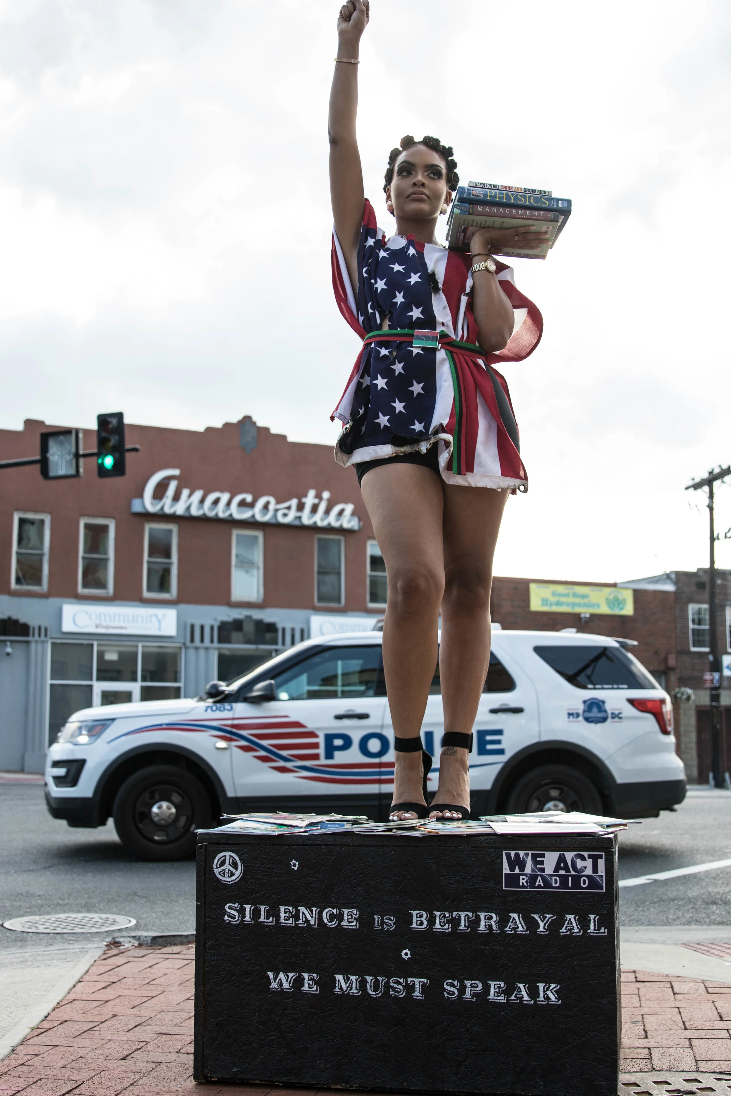 AU statue 2018.jpg