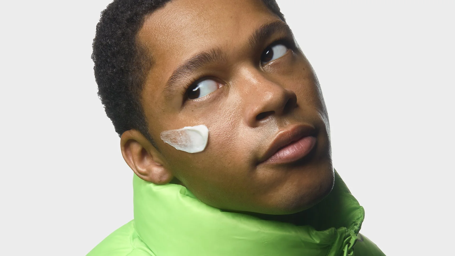 Untitled-3_0005_001_KDMI_2024_BRAND_AMAZONBEYONDAUG_MS_DO_TEXTUREONSKIN_AGEDEF_CREAM_0050 copy.jpg