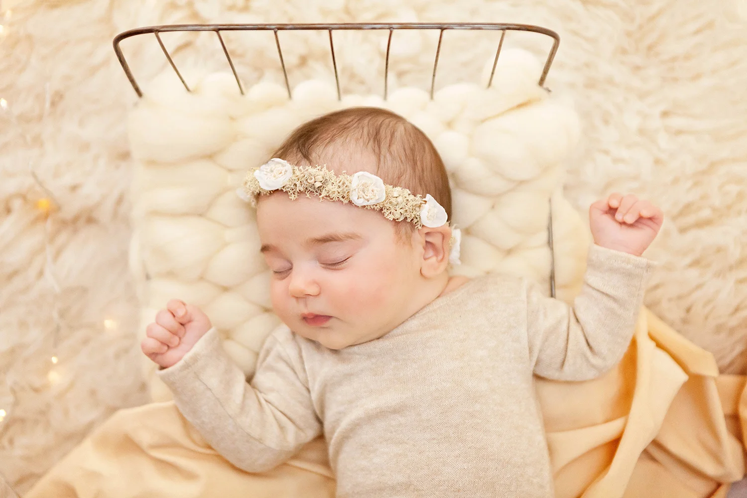 Ενα πανέμορφο κοριτσάκι έτοιμο για φωτογράφιση