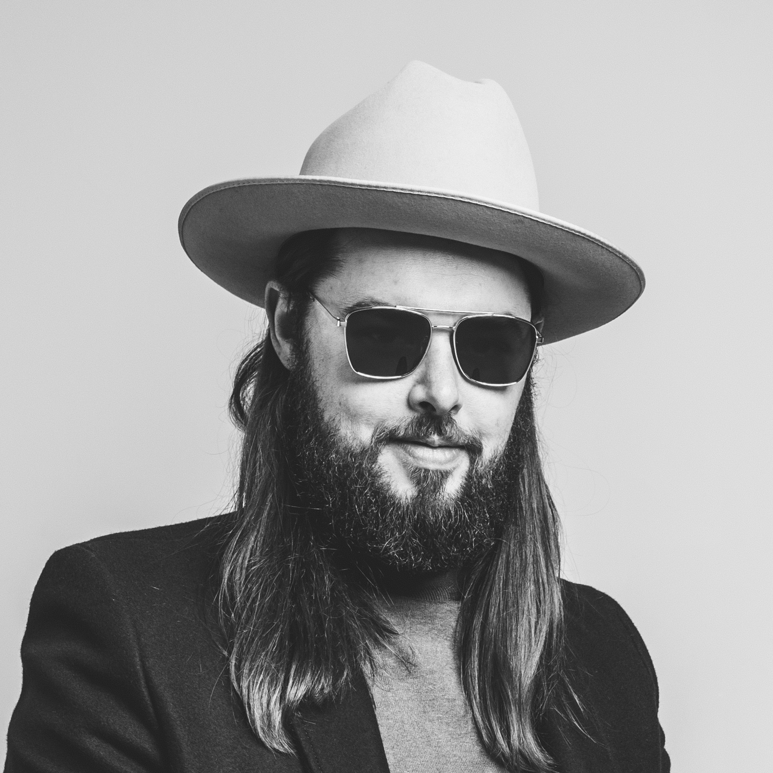 American Songwriter: Caleb Caudle Crafted His New Record With Johnny Cash’s Guitar In Hand