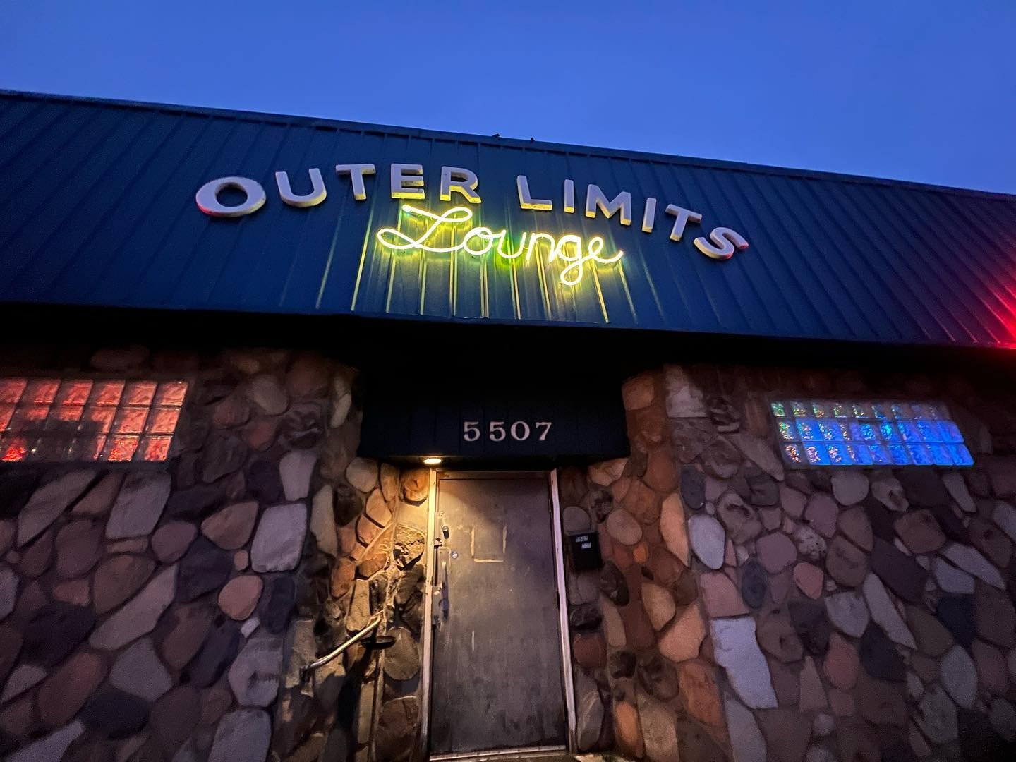 Welcome — Outer Limits Lounge