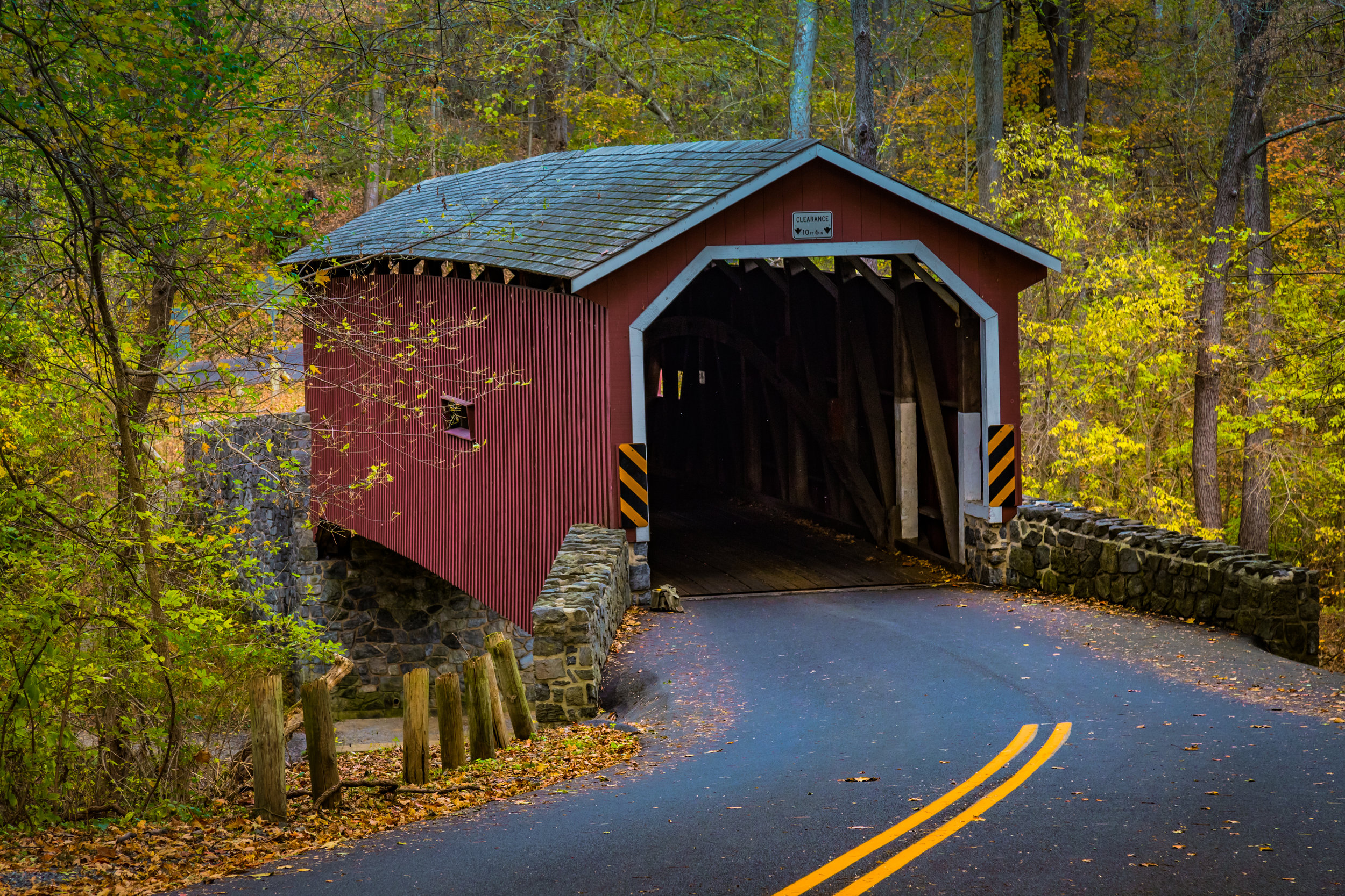 coveredbridgelancastershutterstock_540014191.jpg
