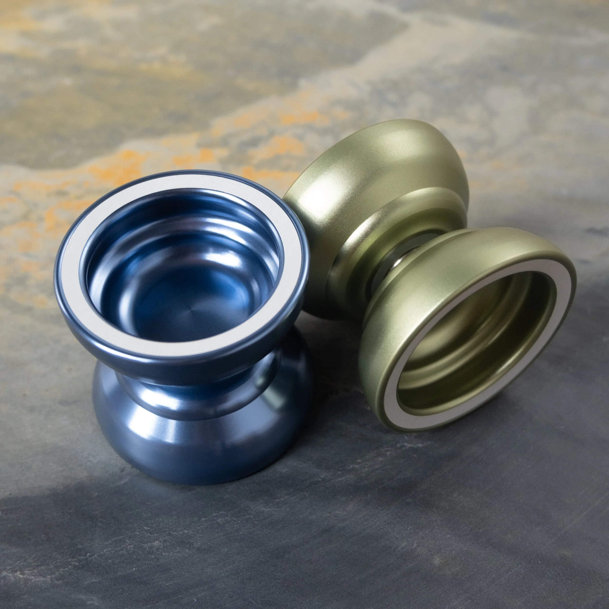 SHRUNKblue&green02.jpg