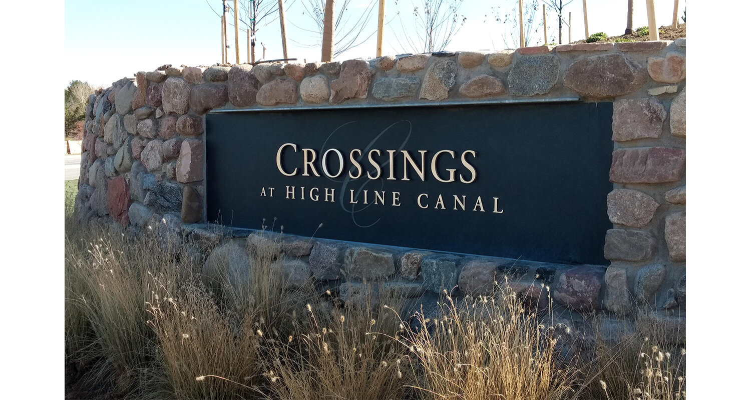 Crossings at High Line Canal - Entry Feature Sign Winter - Plan West.jpg