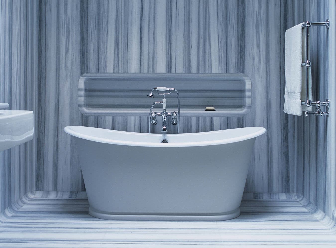 Mark-Newsons-bathroom-With-Towels-1350x997.jpg