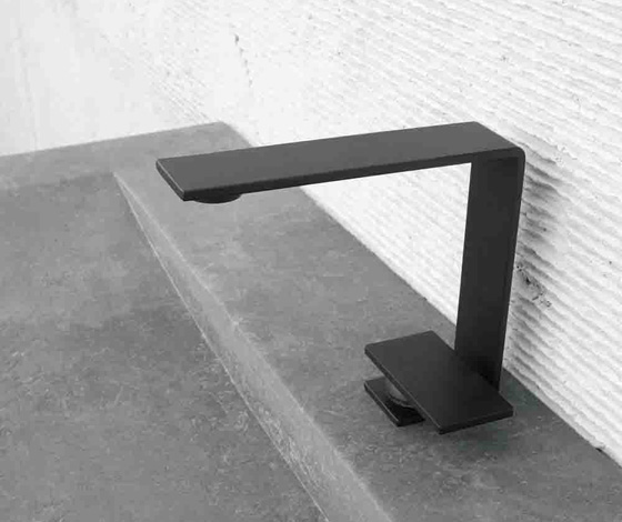 treemme single hole contemporary lav with lever handle in black - the ultimate guide to luxury plumbing by the delight of design