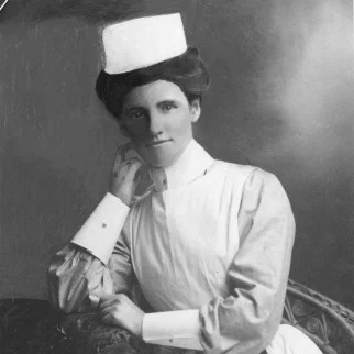Isabel Clark #22/108