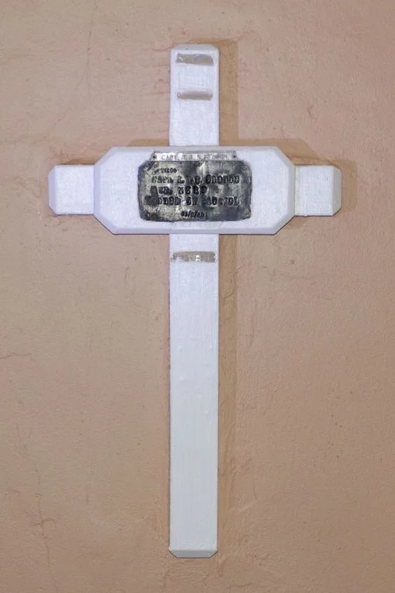 Richard's Cross brought home from his grave