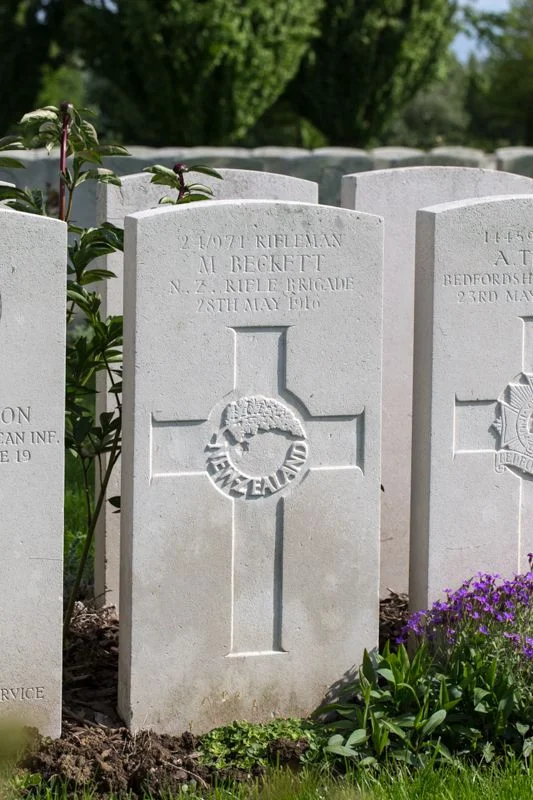 MIDDLETONBECKETTGRAVE.jpg