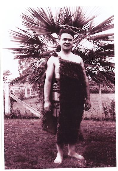 Inia Te Wiata in 1947