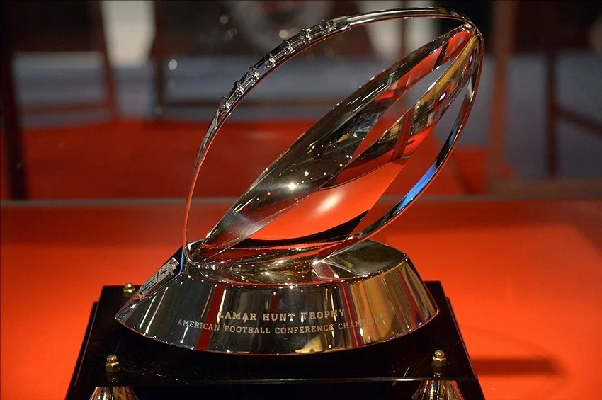   2013-2014 AFC Champions    We are proud to have our mirrors installed in     Invesco   Field.&nbsp;The players Rooms, The Cheerleaders Room,&nbsp;    &amp;&nbsp;The Denver Broncos Boys and Girls Clubs Around Town!&nbsp;     We use only the highest 