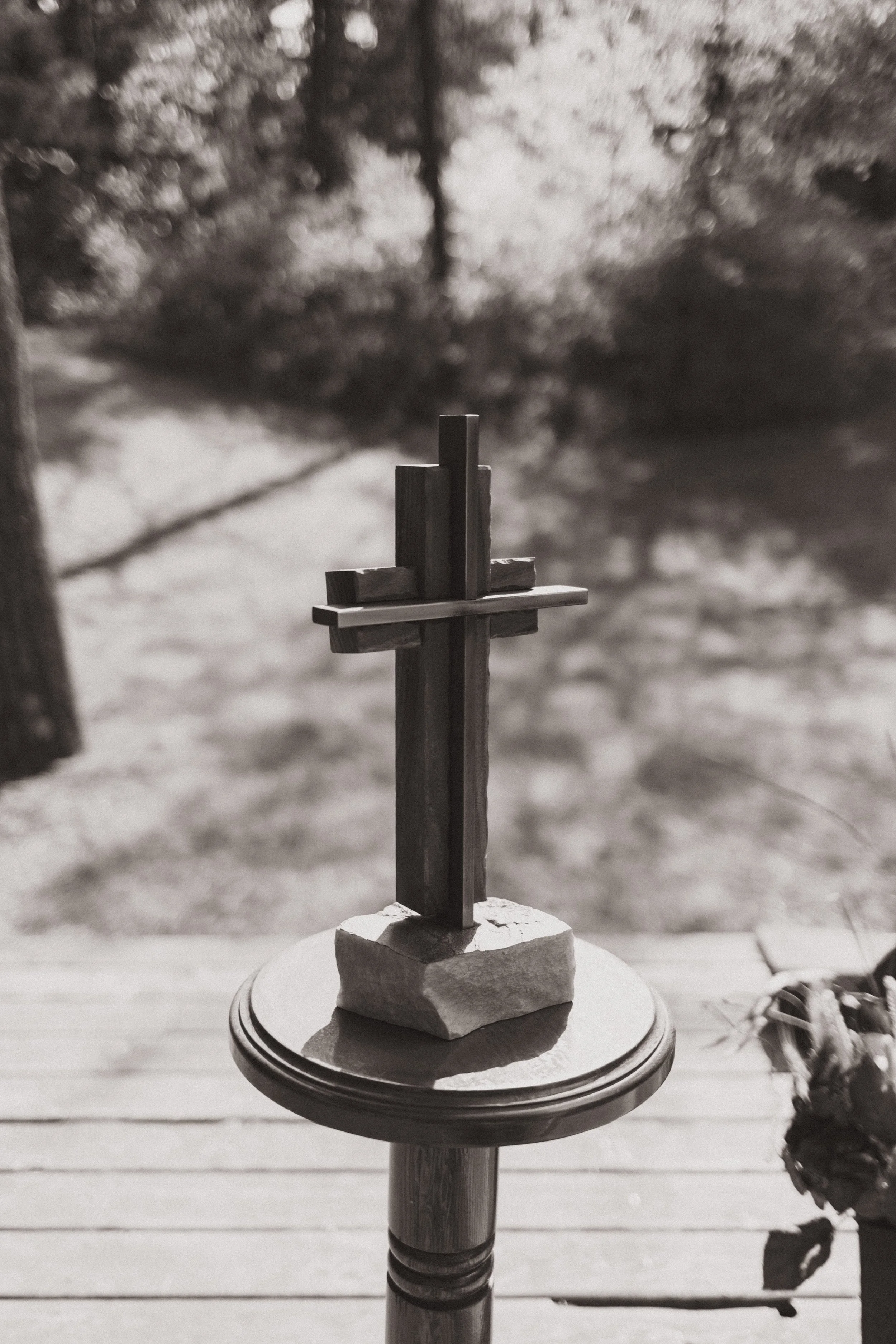 10 Ideas to Tie Your Faith Into Your Elopement Day